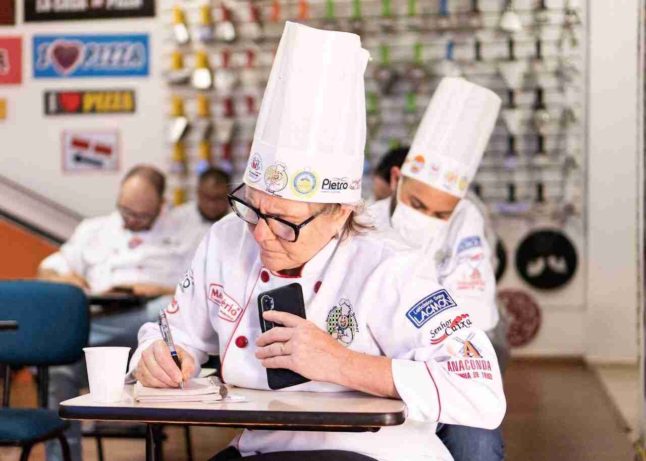 A student chef taking a test