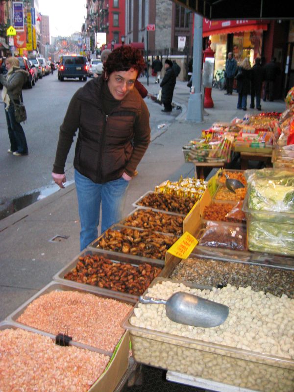 Chef Vanda turning fresh ingredients into art in the kitchen