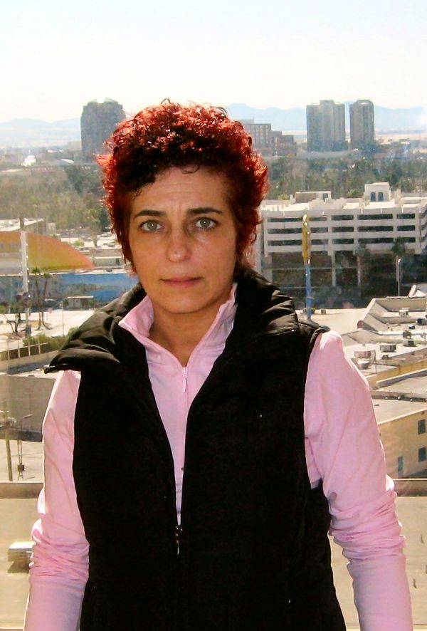 Chef Vanda skillfully working in the kitchen